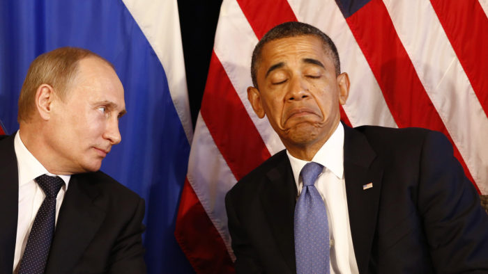 File photo of U.S. President Barack Obama (R) meeting with Russia's President Vladimir Putin in Los Cabos, Mexico, June 18, 2012. Obama cancelled a meeting with Putin planned for next month in Moscow over frustration with Russia's asylum for fugitive intelligence contractor Edward Snowden, the White House said August 7, 2013.     REUTERS/Jason Reed/Files   (MEXICO - Tags: POLITICS)