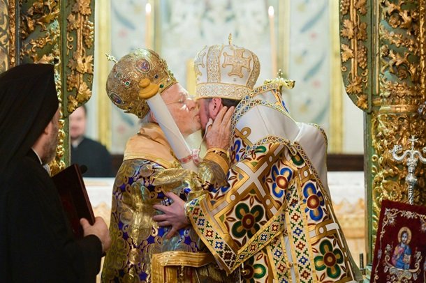 Ð¦ÐµÑÐµÐ¼Ð¾Ð½ÑÑ Ð¾ÑÑÐ¸Ð¼Ð°Ð½Ð½Ñ Ð£ÐºÑÐ°ÑÐ½Ð¾Ñ Ð¢Ð¾Ð¼Ð¾ÑÑ Ð¿ÑÐ¾ Ð°Ð²ÑÐ¾ÐºÐµÑÐ°Ð»ÑÑ
