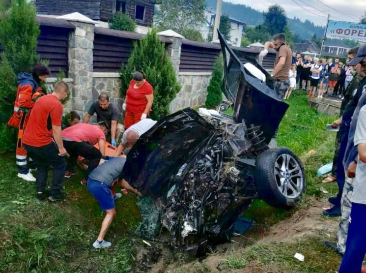 âÐÐ²Ð¾Ñ Ð·Ð°Ð³Ð¸Ð½ÑÐ»Ð¸, Ð´Ð²Ð¾Ñ Ñ Ð²Ð°Ð¶ÐºÐ¾Ð¼Ñ ÑÑÐ°Ð½Ñâ: ÐÐ¾ÑÐ¾ÑÐ¾ÑÐ½Ð° ÐÐ¢Ð Ð½Ð° ÐÑÐ²ÑÐ²ÑÐ¸Ð½Ñ Ð¿ÐµÑÐµÑÐ²Ð¾ÑÐ¸Ð»Ð° Ð°Ð²ÑÐ¾ Ð½Ð° ÐºÑÐ¿Ñ Ð¼ÐµÑÐ°Ð»Ð¾Ð±ÑÑÑÑÑ