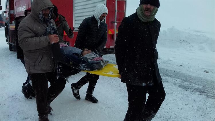 У Туреччині лавини вбили десятки осіб