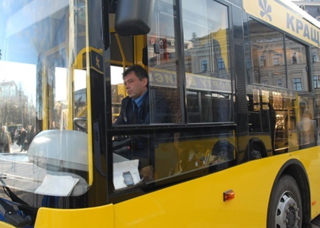 Когда начнут ездить автобусы. Транспорт который ездит. Троллейбус 9 маршрут. Новые автобусы в Киеве.